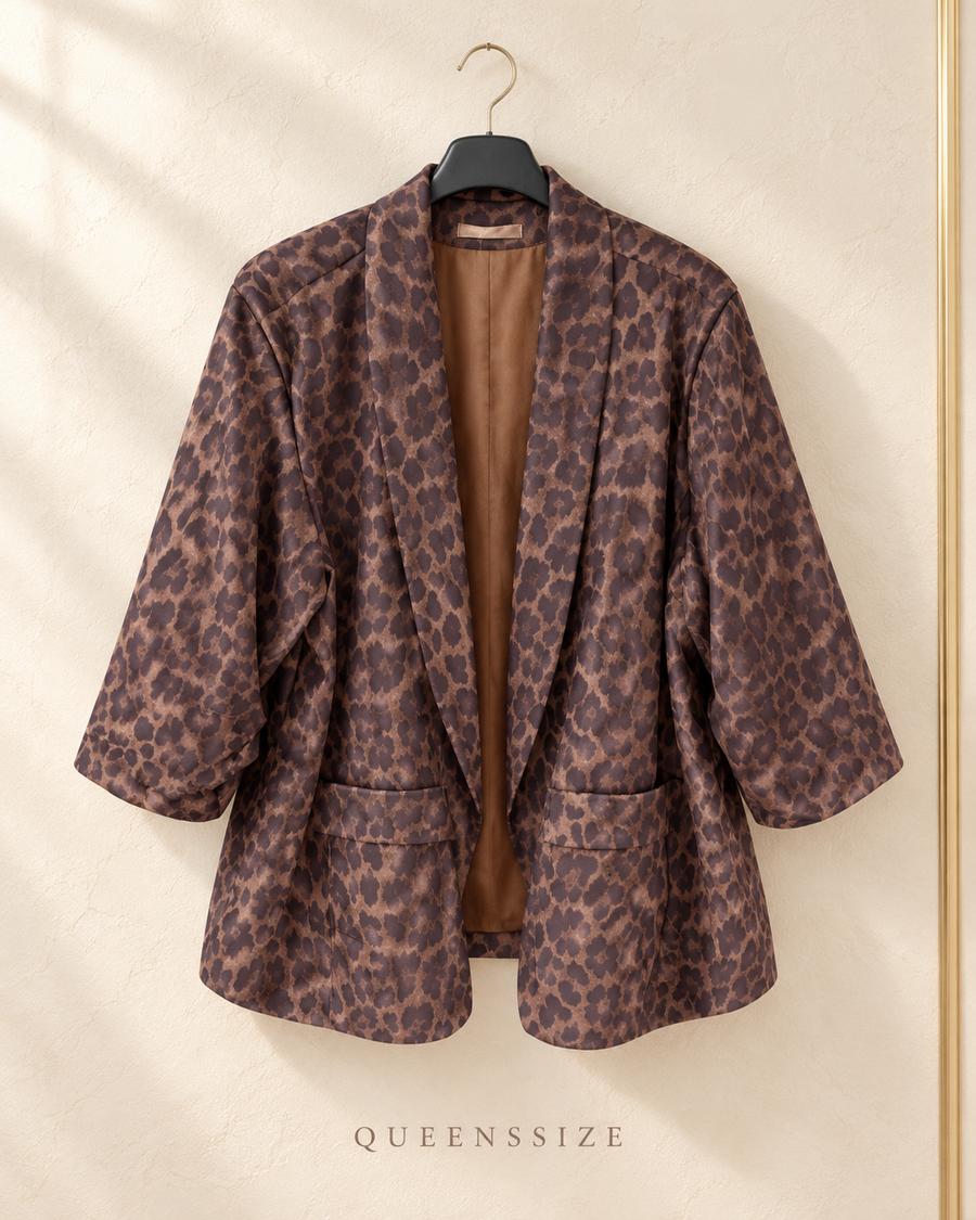 ZAFIRA Curvy Leo-Blazer mit gerafften Ärmeln, große Größen 52–58 – Produktbild 4