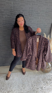 ZAFIRA Curvy Leo-Blazer mit gerafften Ärmeln, große Größen 52–58 – Produktbild 2