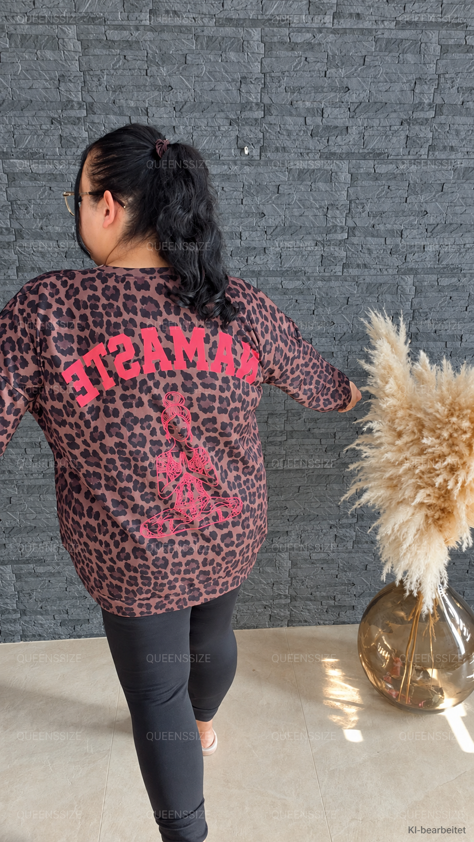 Curvy Sweatshirt Namaste 50/56