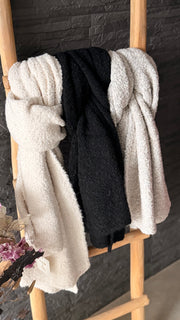 Cozy Boucle Schal