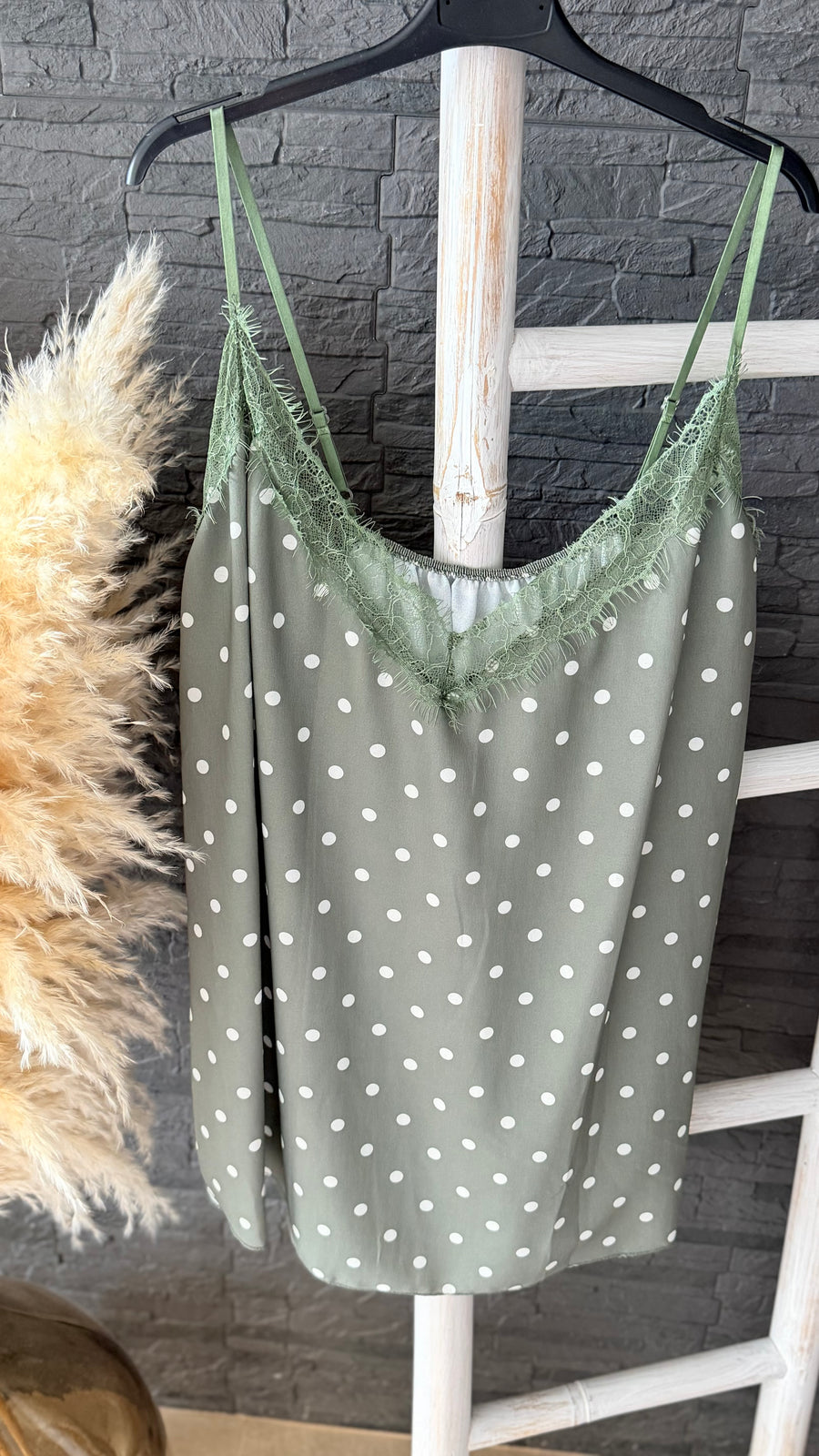 Curvy Tops (52/56)