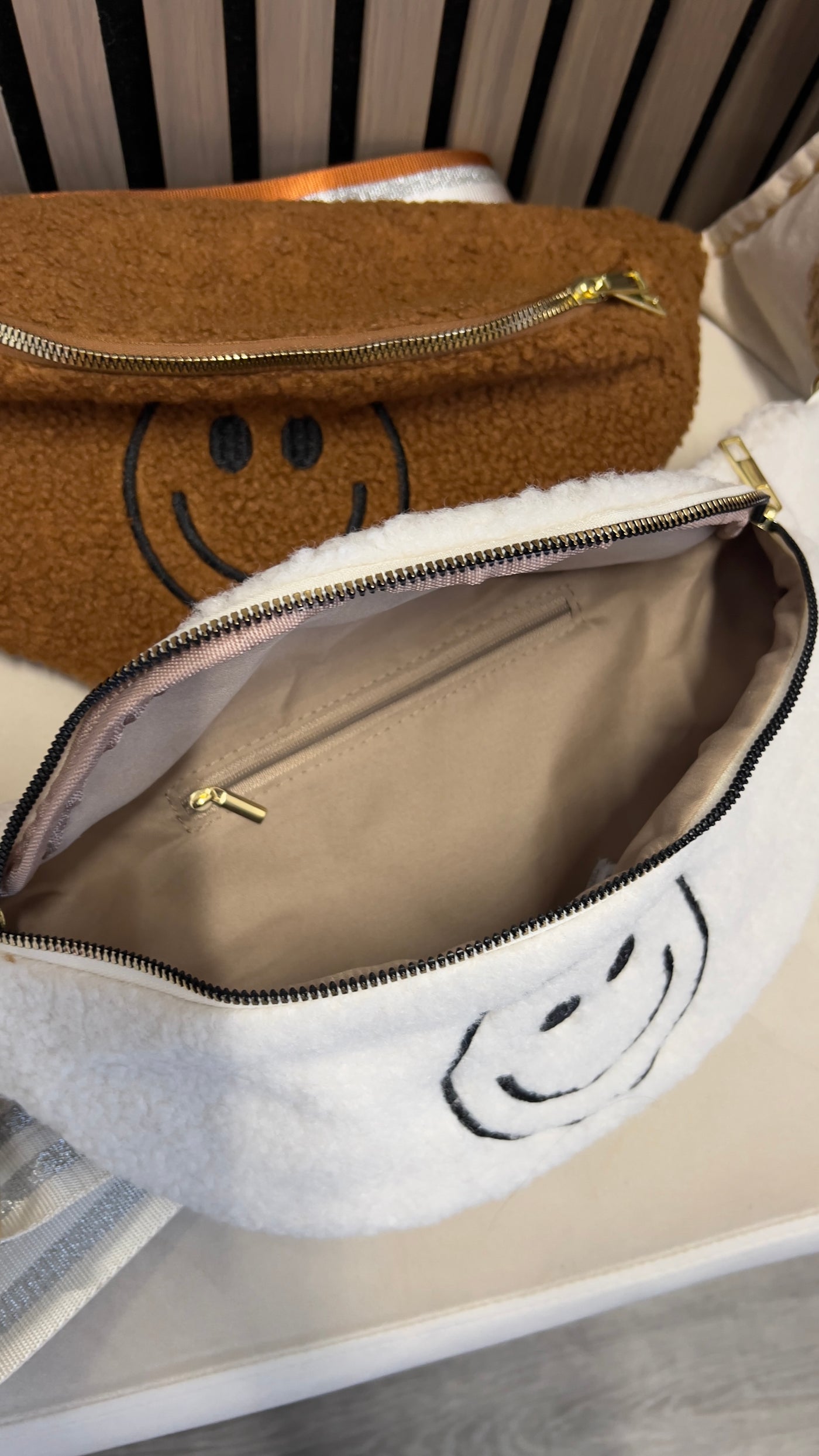 SMILEY Crossbag