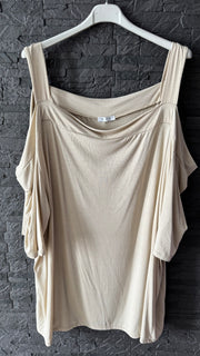 Cut Out Shirt (52/56)