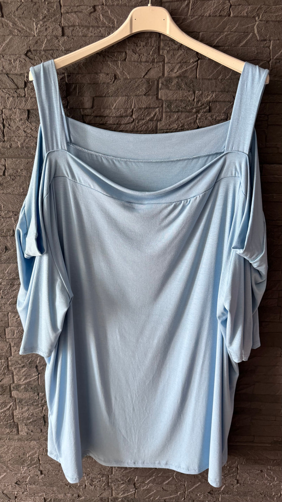 Cut Out Shirt (52/56)