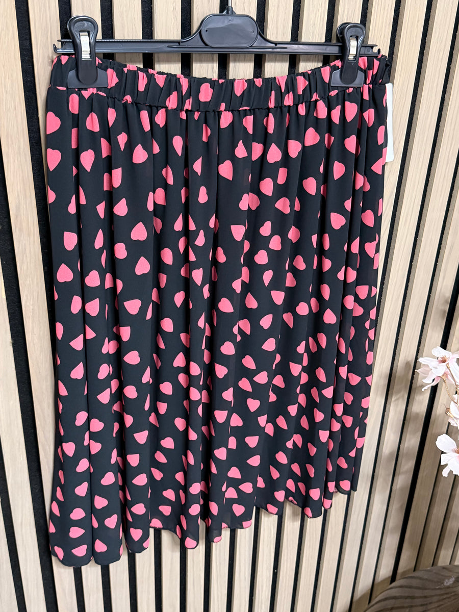 Chiffonrock mit Herzchen (48/56)