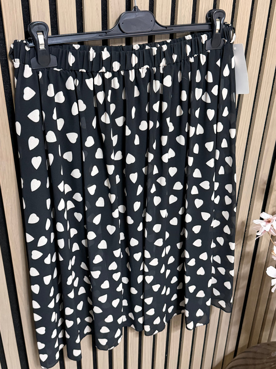 Chiffonrock mit Herzchen (48/56)