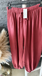 Curvy Musselinhose UNI 48/56