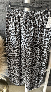 Curvy Musselinhose LEO 48/56