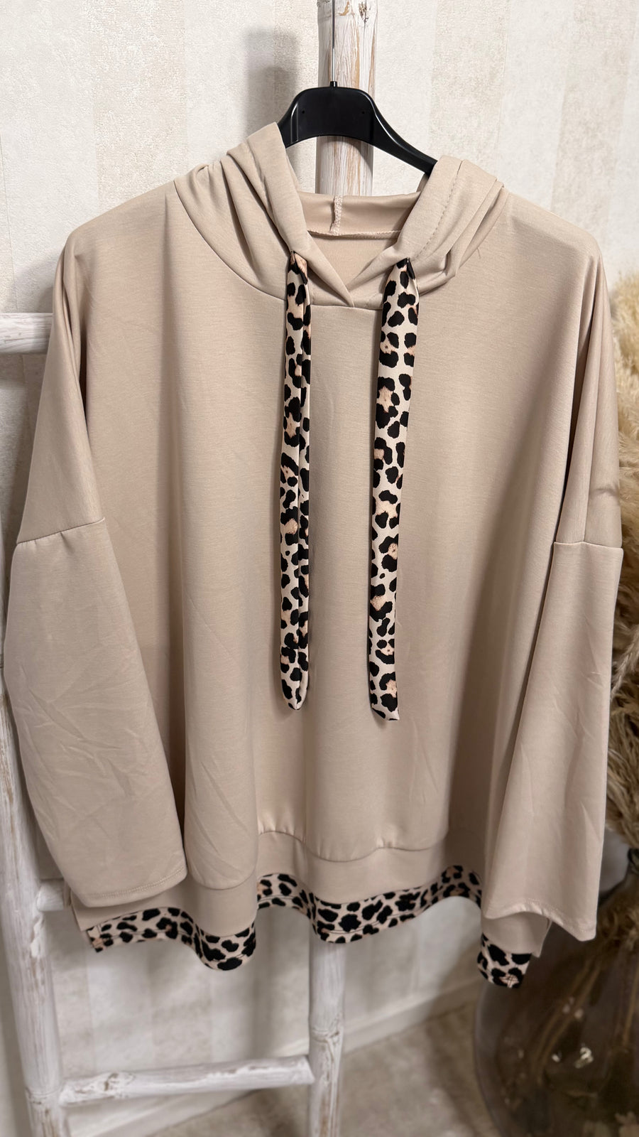 Hoodie Sweatshirt Leo (52/58)