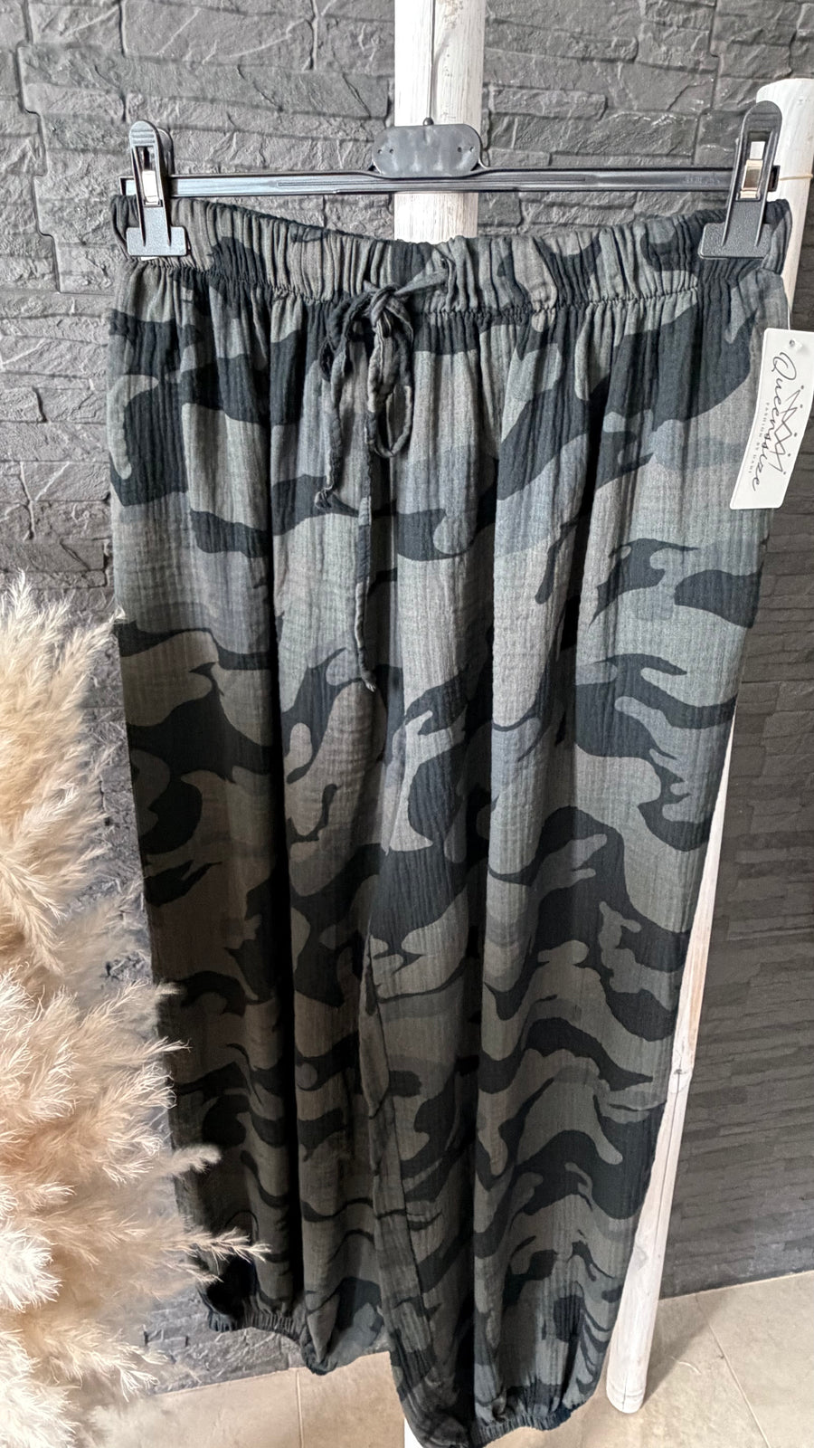 Curvy Musselinhose Camouflage 48/56