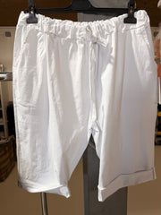 Curvy Stretch Shorts 48/54