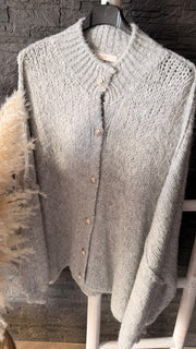 Curvy Oversize Strickjacke Alia