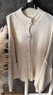 Curvy Oversize Strickjacke Alia
