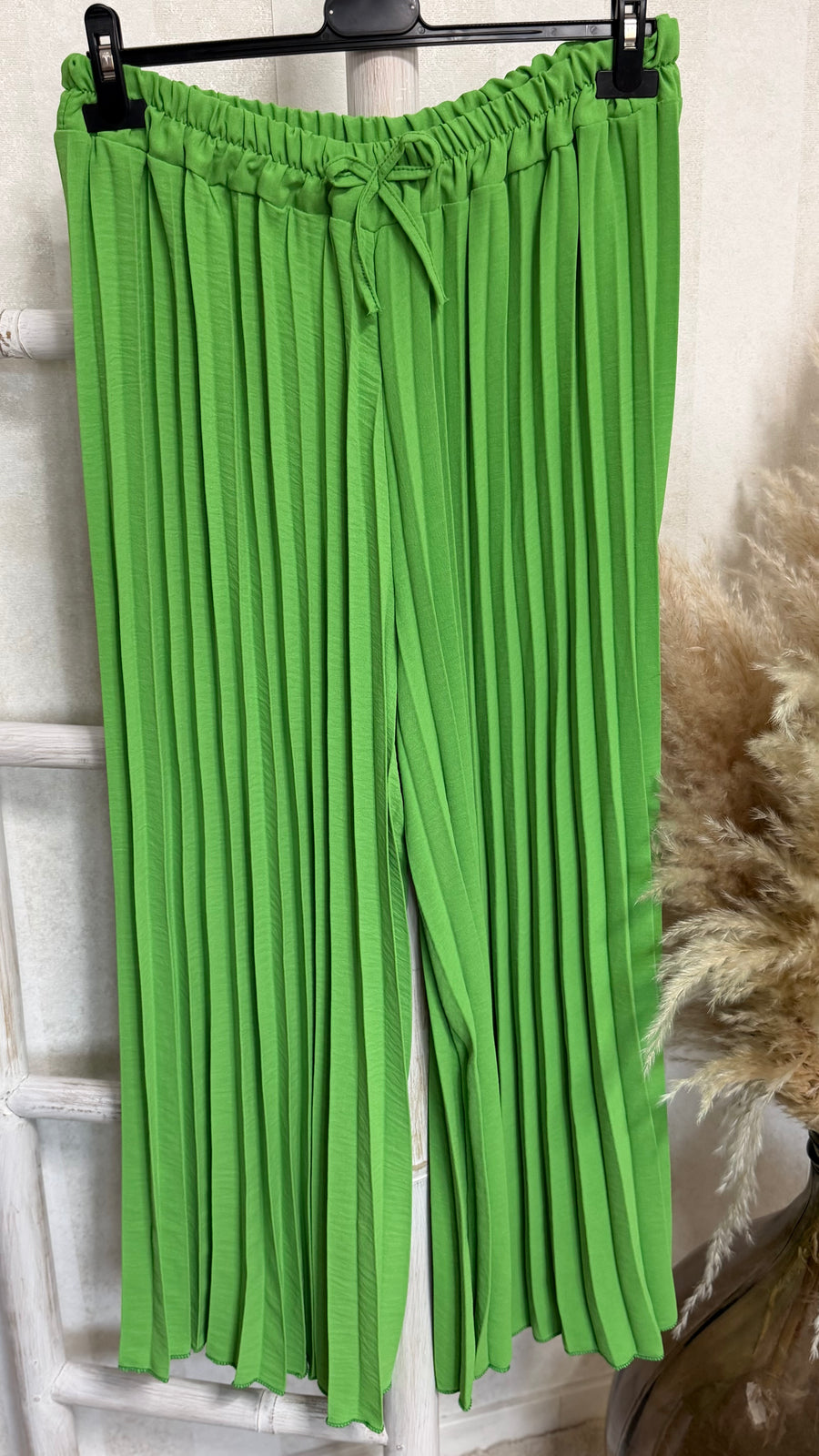 Curvy Plissee Hose (46/56)