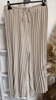 Curvy Plissee Hose (46/56)